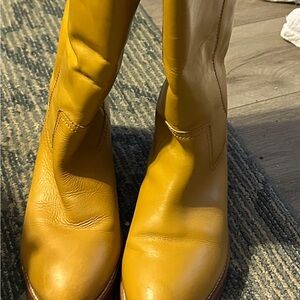 Women’s Frye Camryn Mustard Yellow Knee-High Leather Boots 9M